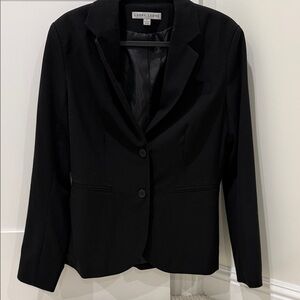 Larry Levine Women's Classic Black Blazer